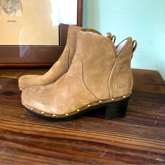 UGG Cam II Suede / Sheepskin Clog Heel Ankle Booties Boots Chestnut US 9… - Picture 1 of 13